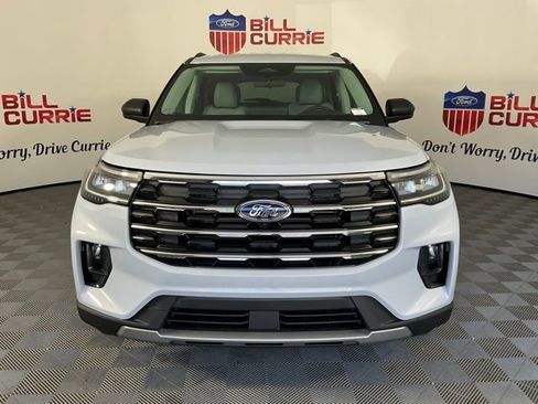 New 2025 Ford Explorer Active w/ Active Comfort Package image 8