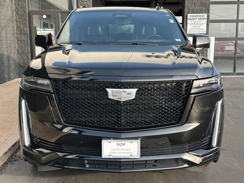 Certified 2023 Cadillac Escalade ESV Sport Platinum w/ LPO, ONYX Package image 2