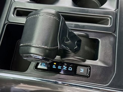 Certified 2022 Ford F150 XLT w/ Equipment Group 302A High image 18