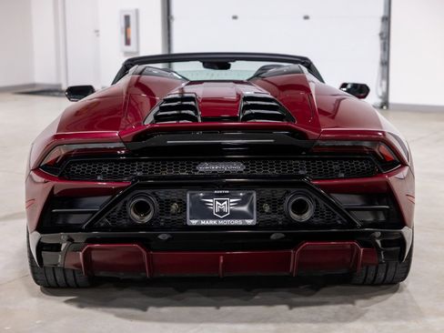 Used 2022 Lamborghini Huracan EVO image 8