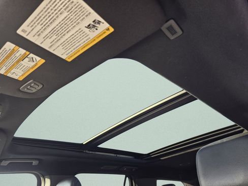 Used 2021 Ford Expedition Limited image 9