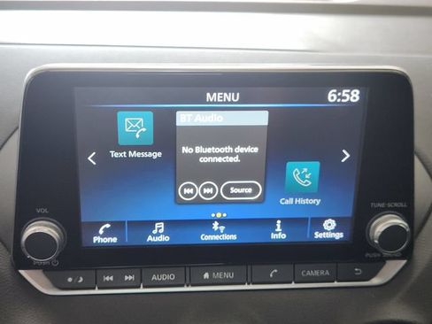 Used 2023 Nissan Sentra SR w/ Trunk Package FWD image 17