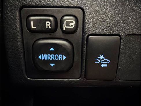 Used 2017 Toyota Corolla iM FWD image 23