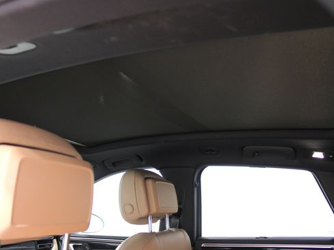 Used 2024 Porsche Macan Turbo image 21