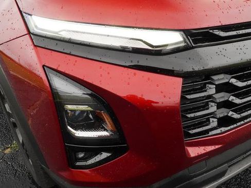 Used 2025 Chevrolet Equinox LT w/ Convenience Package II image 36