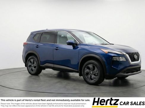 Used 2025 Nissan Rogue SV image 1