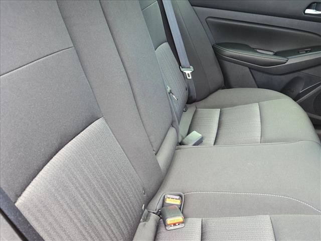 Used 2022 Nissan Altima 2.5 SV FWD image 18