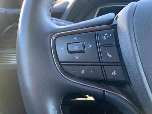 Certified 2021 Lexus LS 500 w/ Accessory Package (Z1) image 19