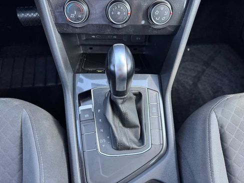 Used 2020 Volkswagen Tiguan S FWD image 44