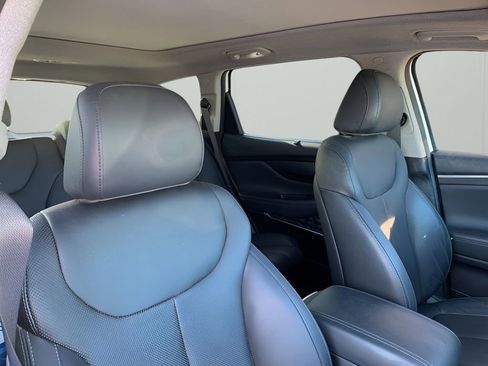 Used 2019 Hyundai Santa Fe Limited w/ Cargo Package image 18