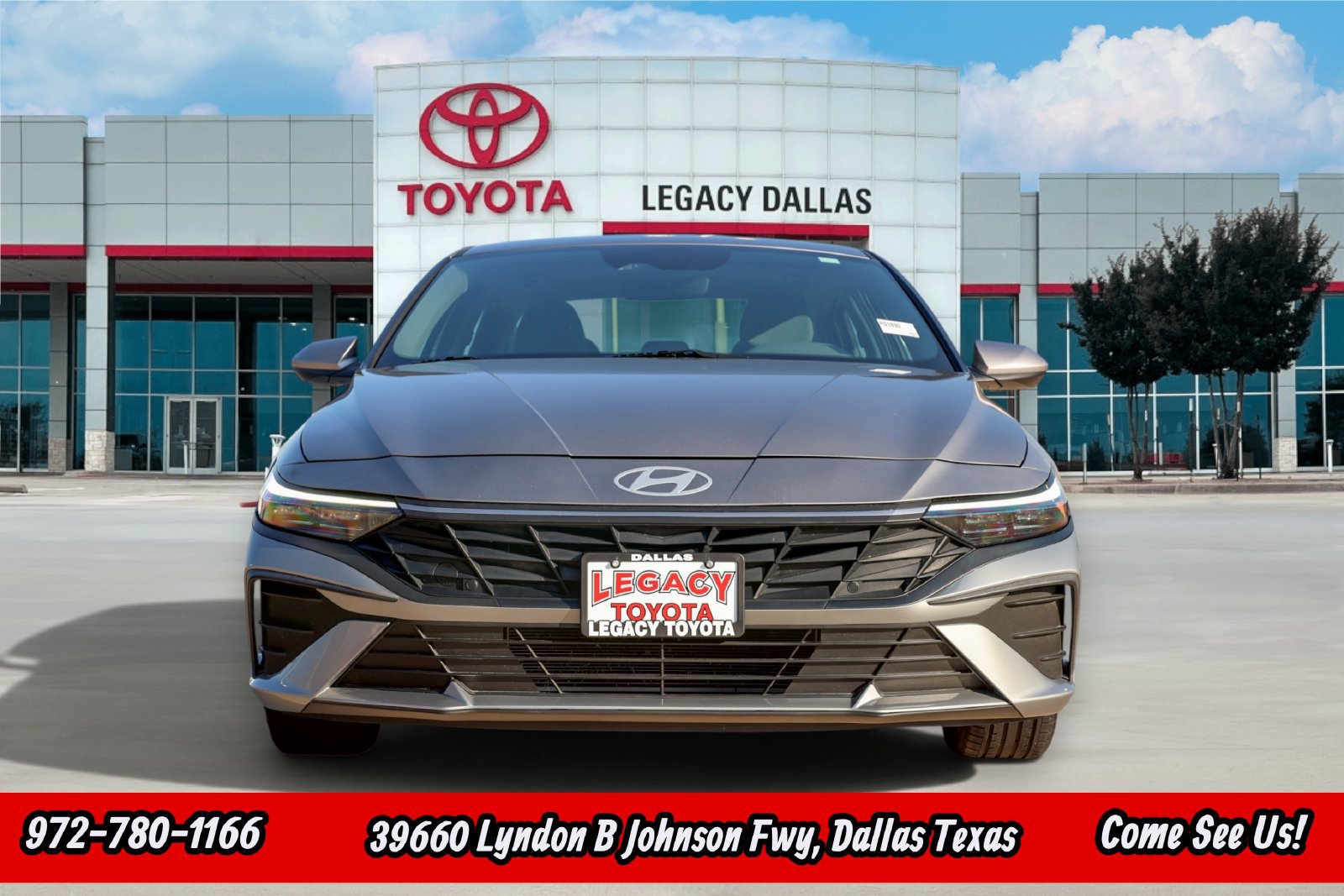Used 2024 Hyundai Elantra SEL FWD image 5