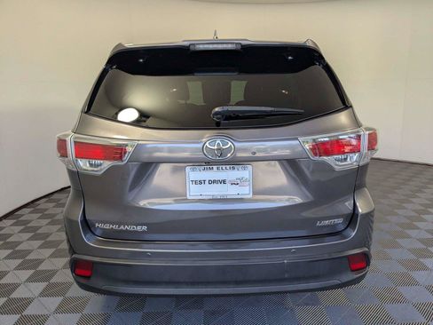 Used 2016 Toyota Highlander Limited FWD image 6