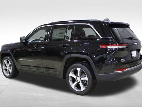 New 2026 Jeep Grand Cherokee Limited image 8