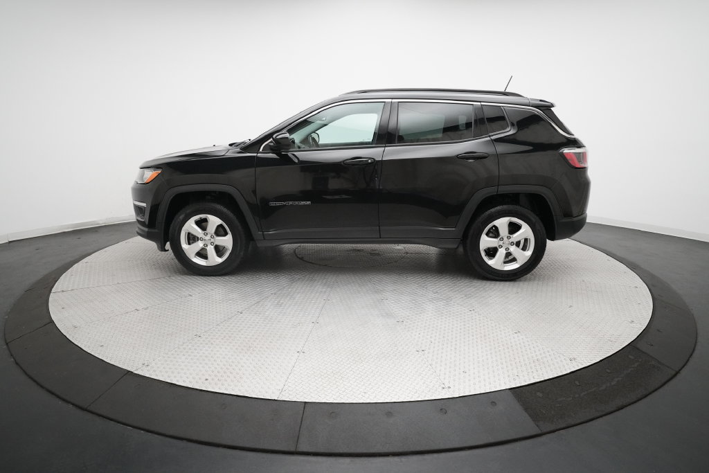 Used 2018 Jeep Compass Latitude w/ Popular Equipment Group AWD/4WD image 23