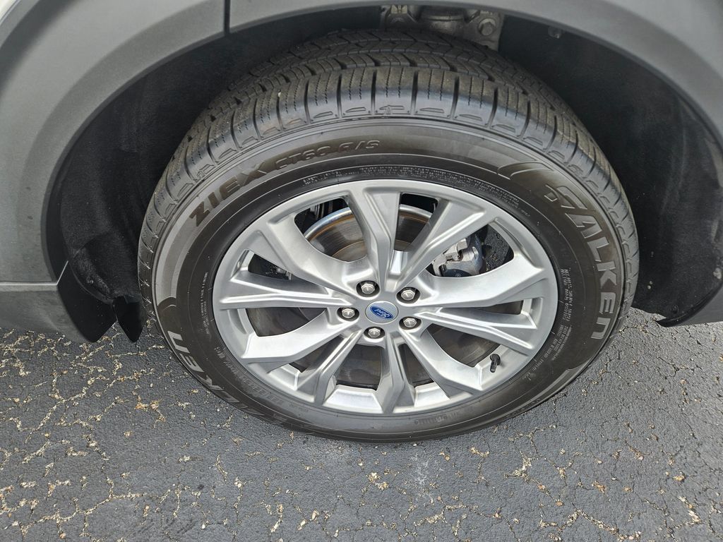 Used 2021 Ford Explorer XLT RWD image 10
