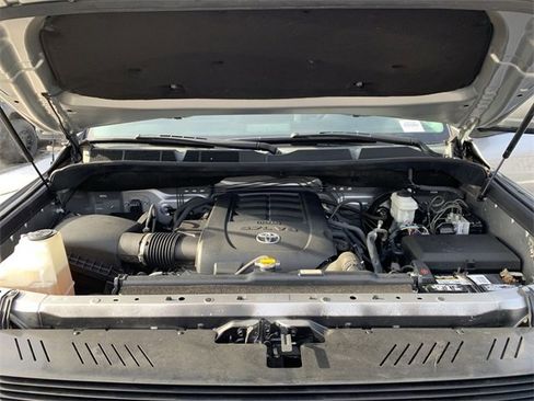 Used 2016 Toyota Tundra SR5 image 16