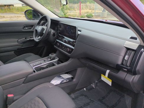 New 2026 Nissan Pathfinder SV FWD image 40