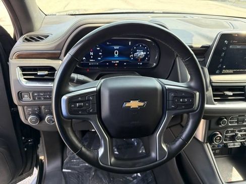 Used 2024 Chevrolet Tahoe Premier AWD/4WD image 25