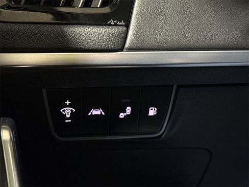 Used 2019 Kia Stinger Premium image 19