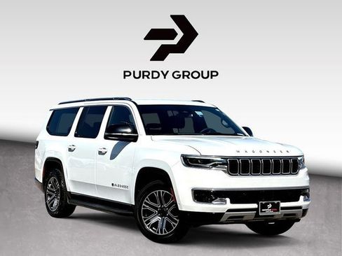 Used 2024 Jeep Wagoneer L Series II w/ Flexible Seating Group RWD image 1