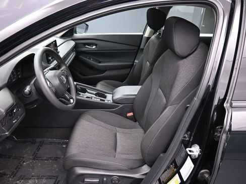 Certified 2023 Honda Accord EX image 19