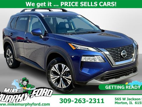 Used 2021 Nissan Rogue SV image 1