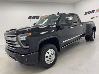 New 2025 Chevrolet Silverado 3500 High Country w/ Technology Package