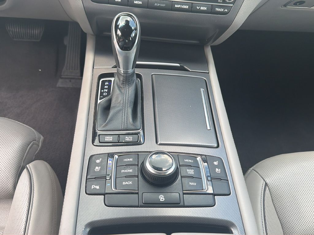 Used 2017 Genesis G80 3.8 w/ Option Group 03 RWD image 28