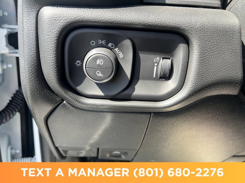 New 2026 RAM 2500 Tradesman AWD/4WD image 18