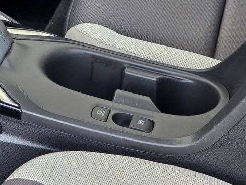 Used 2024 Toyota Corolla LE FWD image 18
