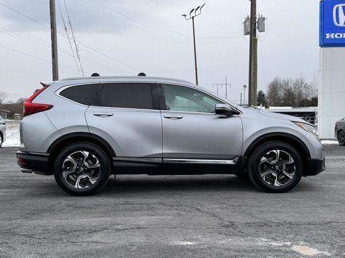Used 2019 Honda CR-V Touring image 4