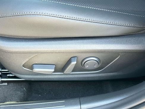 New 2026 Hyundai Elantra Limited image 12