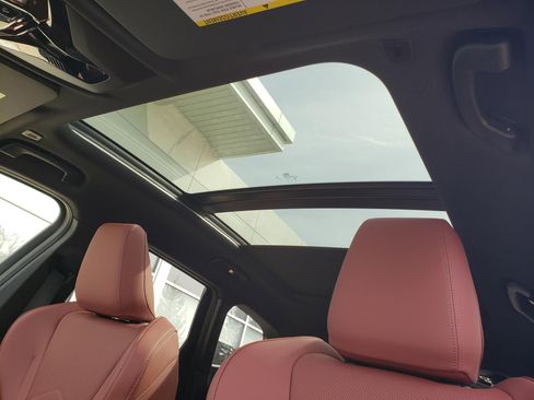 New 2026 BMW X1 xDrive28i w/ Convenience Package image 23