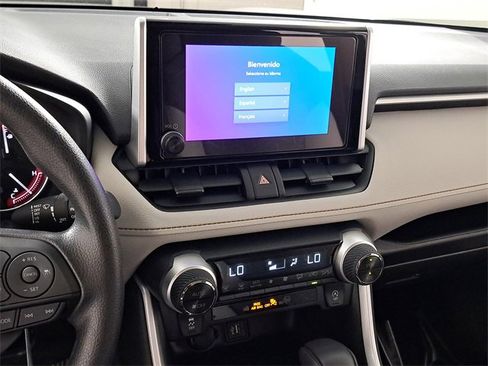 Used 2025 Toyota RAV4 XLE image 28