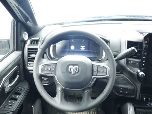 Used 2025 RAM 3500 Laramie AWD/4WD image 22