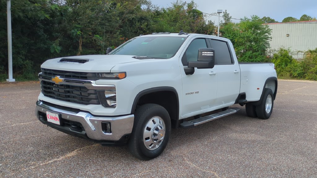 Used 2026 Chevrolet Silverado 3500 LT w/ All Star Edition AWD/4WD image 1