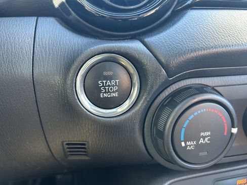 Used 2016 MAZDA MX-5 Miata Club image 14