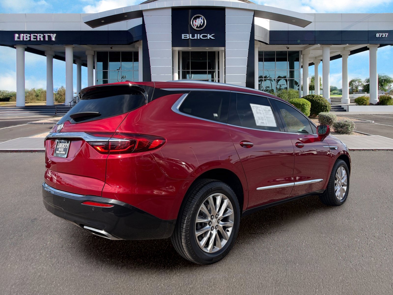 Used 2020 Buick Enclave Essence w/ Sound and Sites Package FWD image 4