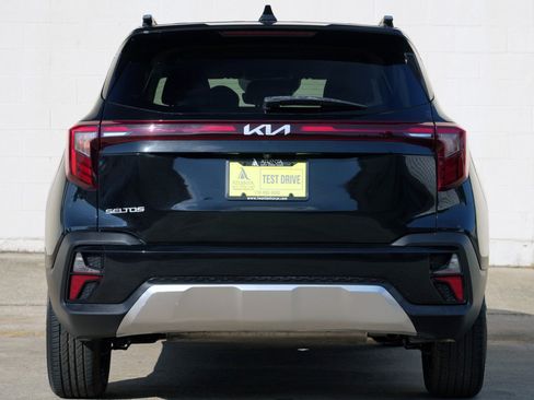 Used 2024 Kia Seltos S FWD image 10