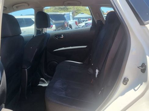Used 2015 Nissan Rogue S FWD image 22