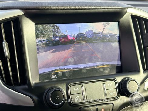 Used 2024 GMC Terrain SLT image 14