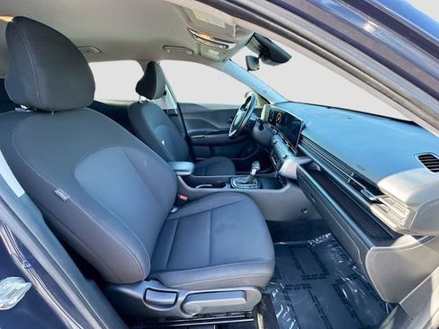 Used 2025 Hyundai Kona SEL FWD image 26