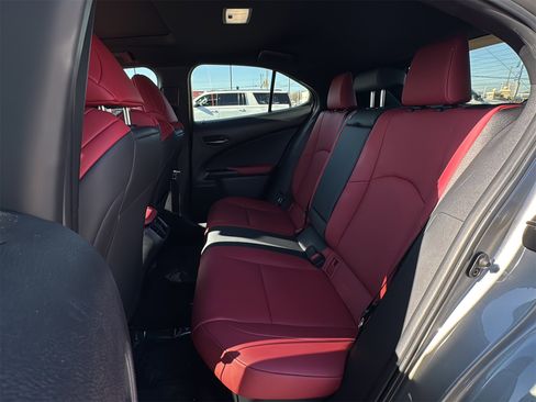 Used 2021 Lexus UX 250h F Sport image 12