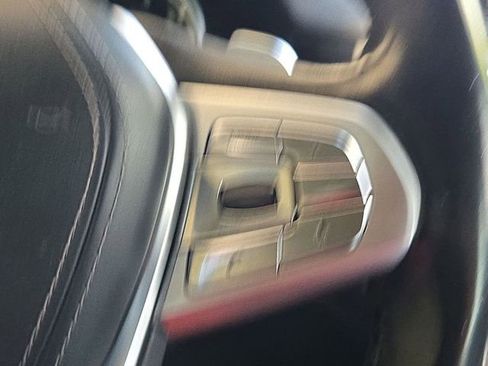 Used 2017 BMW 750i xDrive image 13