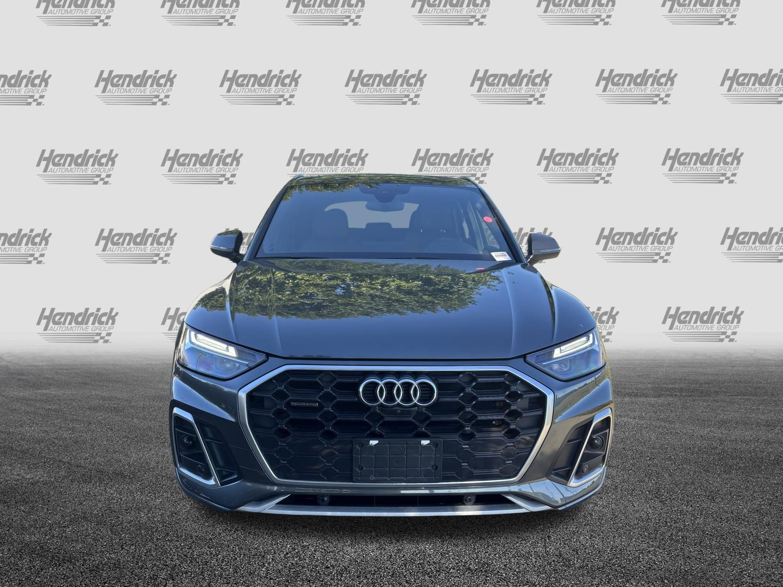 Used 2024 Audi Q5 2.0T Premium Plus w/ Premium Plus Package AWD/4WD image 3