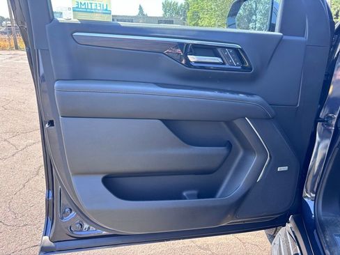 New 2025 Chevrolet Suburban Premier w/ Sun And Tow Package image 37