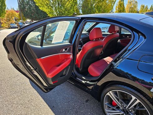 Certified 2025 Genesis G70 3.3T Advanced image 22