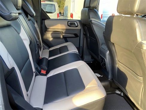 Used 2024 Ford Bronco Wildtrak image 27