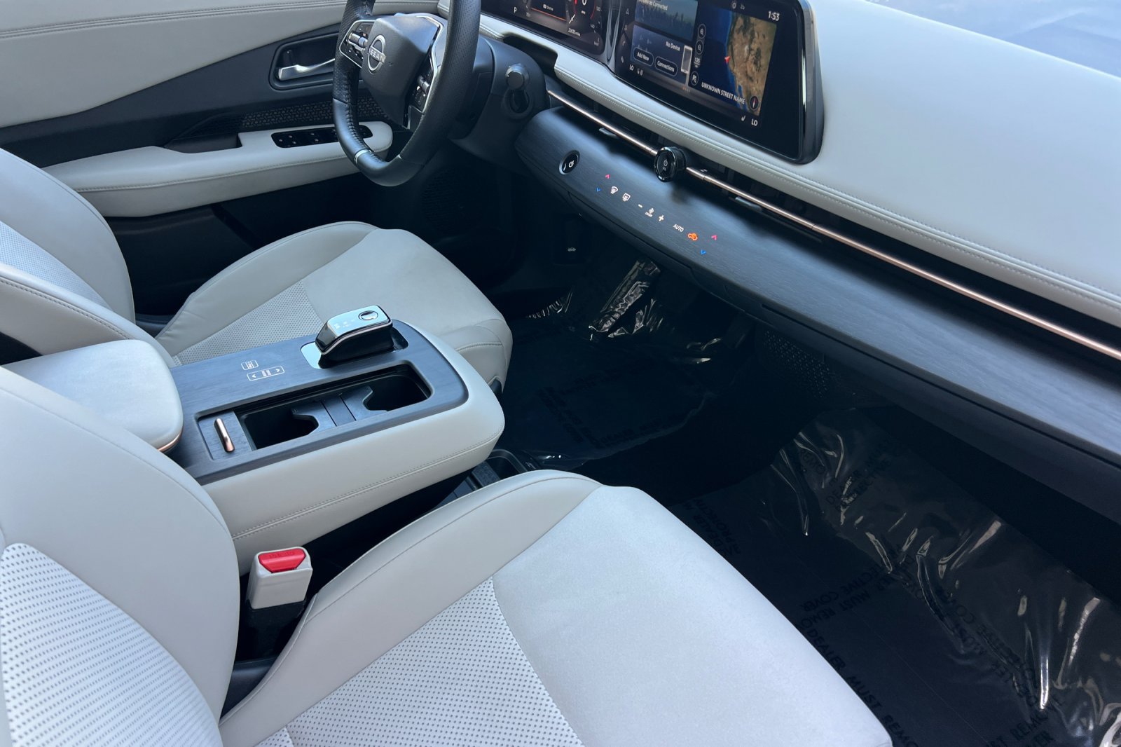Certified 2023 Nissan Ariya FWD image 18