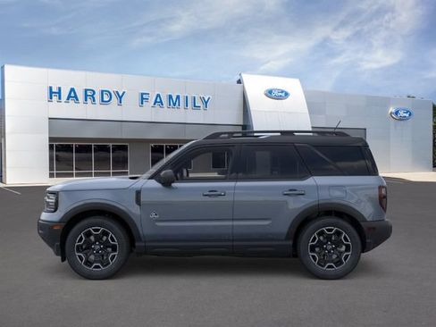 Used 2025 Ford Bronco Sport Outer Banks w/ Outer Banks Tech Package+ AWD/4WD image 3